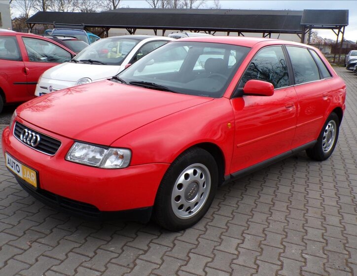 Audi A3 Hatchback 1,6 l 74 kw
