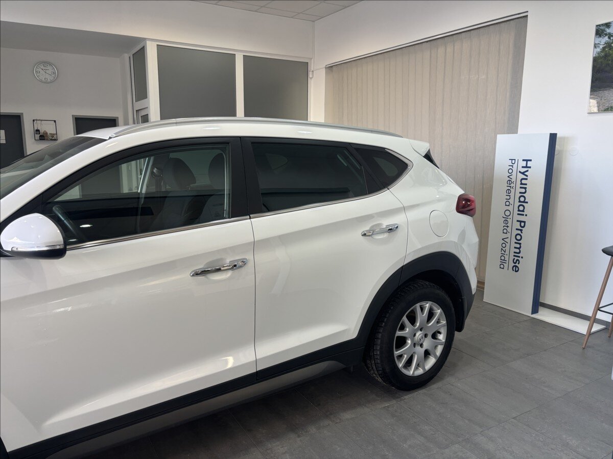 Hyundai Tucson SUV 2,0 l 100 kw