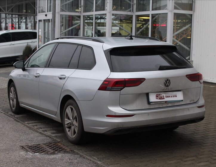 Volkswagen Golf Kombi 1,5 l 110 kw