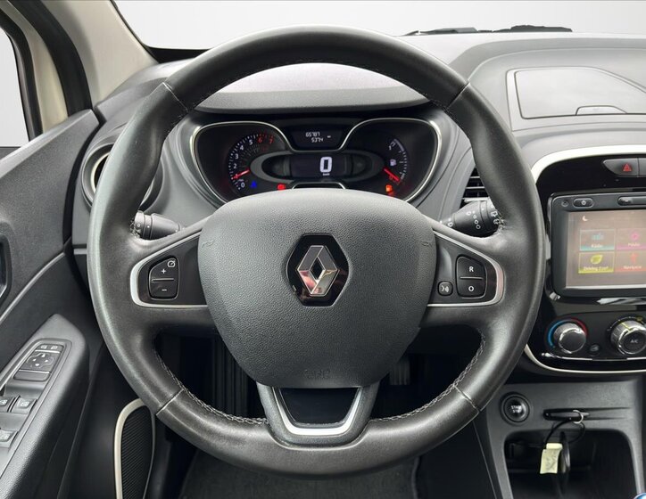 Renault Captur 10