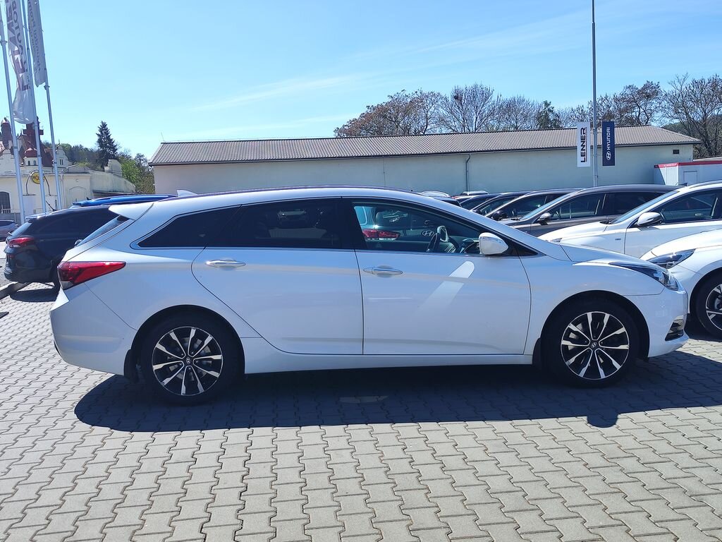 Hyundai i40 Kombi 1,6 l 100 kw
