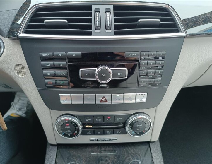 Mercedes-Benz Třídy C Kombi 2,1 l 150 kw