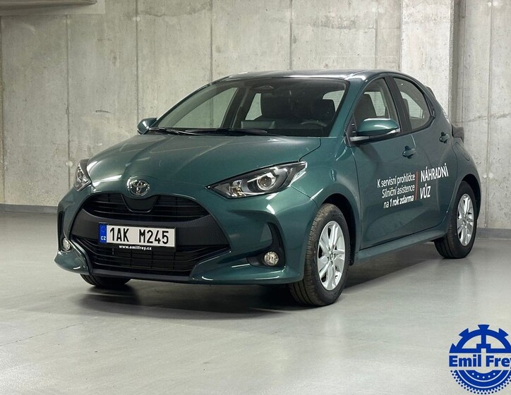Toyota Yaris 1