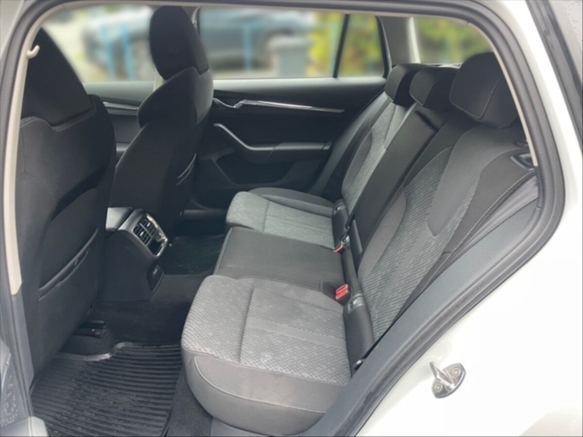 Škoda Octavia Kombi 1,5 l 110 kw