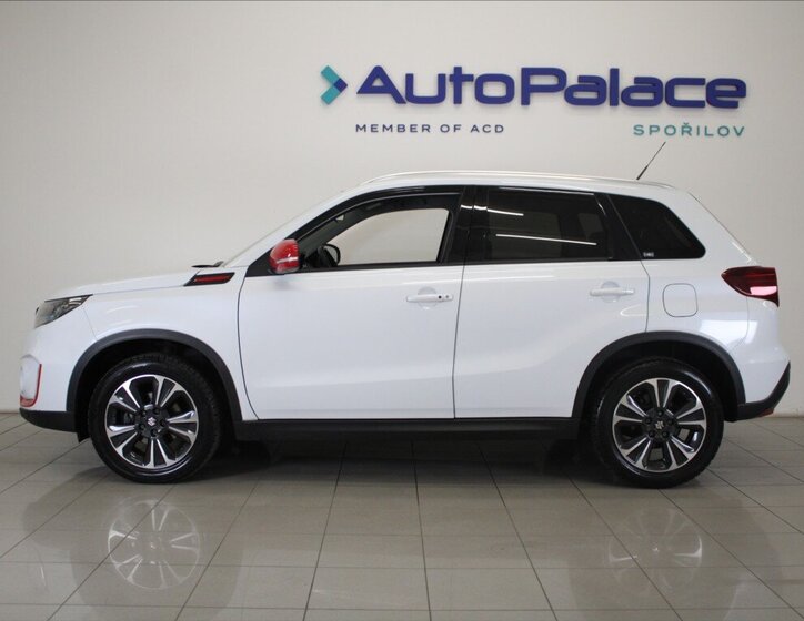 Suzuki Vitara SUV / Terénní 1,4 l 95 kw