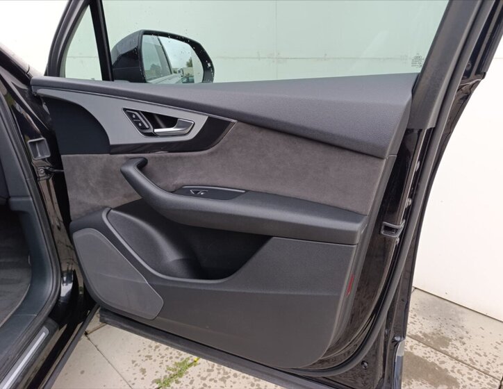 Audi Q7 SUV / Terénní 3,0 l 210 kw