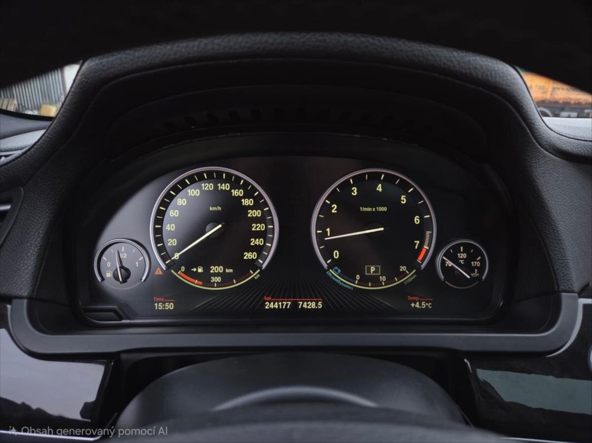 BMW Řada 7 Sedan 4,4 l 300 kw