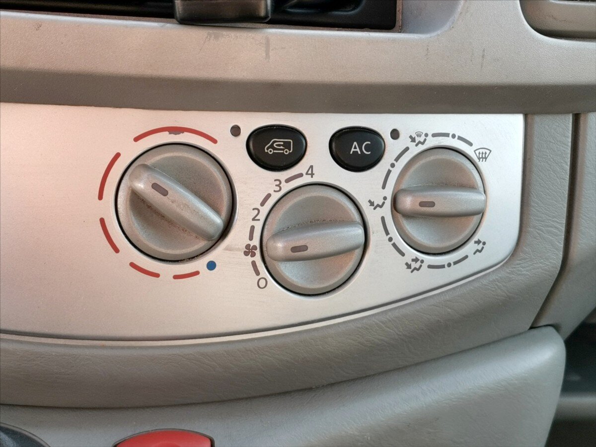 Renault Trafic Ostatní 2,5 l 107 kw