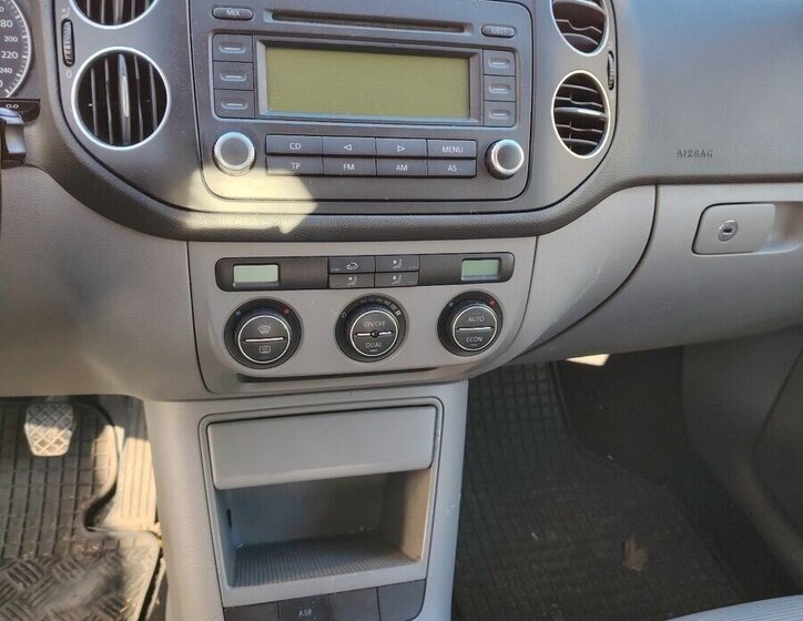 Volkswagen Golf Sedan 0,0 77 kw