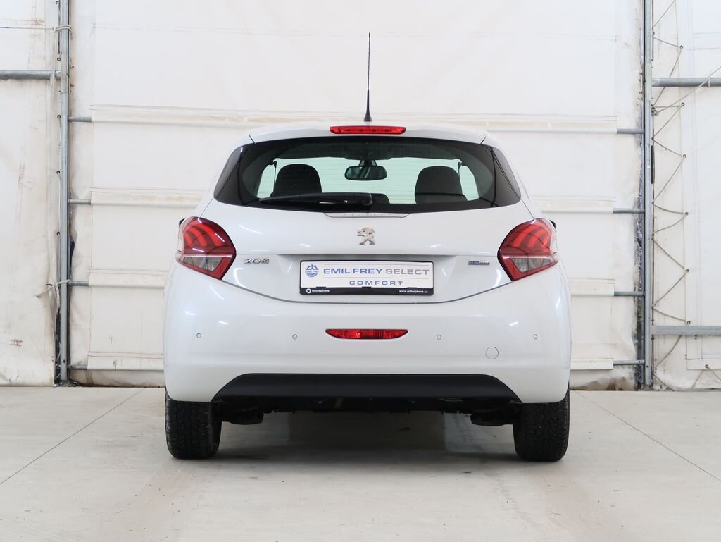 Peugeot 208 Hatchback 1,2 l 81 kw