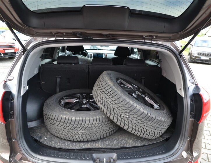 KIA Sportage SUV / Terénní 1,6 l 99 kw