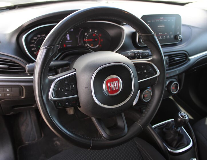 Fiat Tipo Hatchback 1,6 l 88 kw