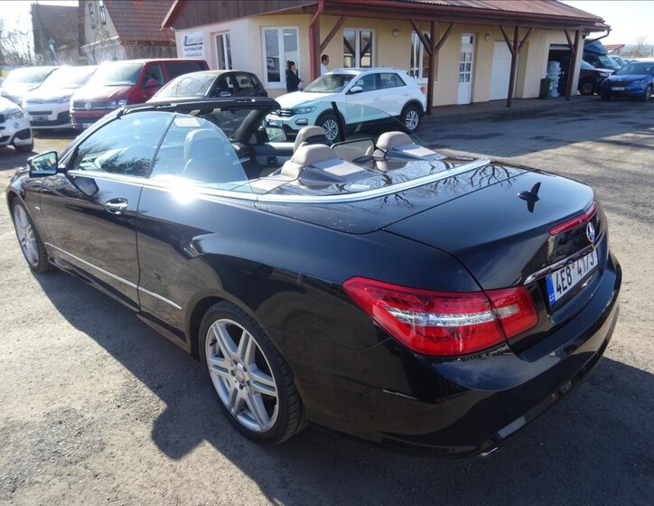 Mercedes-Benz Třídy E 5