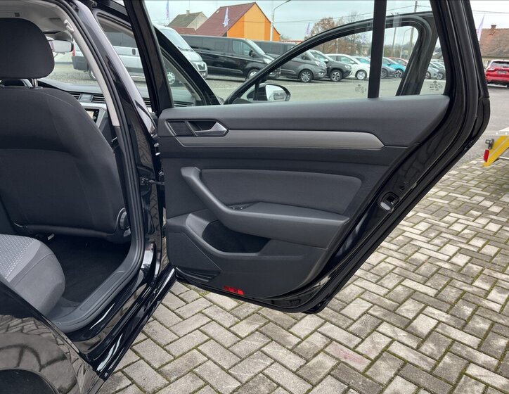 Volkswagen Passat 55