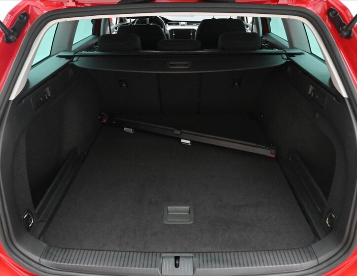 Volkswagen Passat Kombi 2,0 l 110 kw