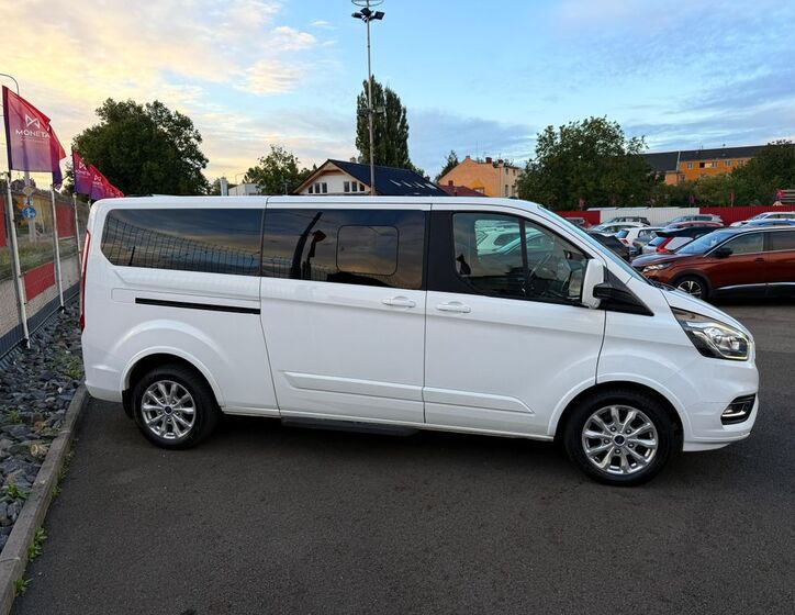 Ford Tourneo Custom 5