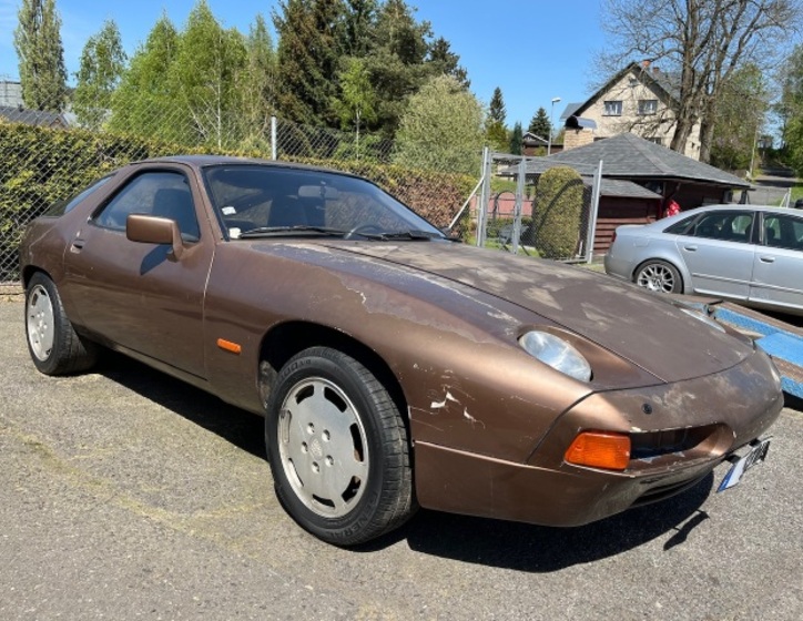 Porsche 928 7