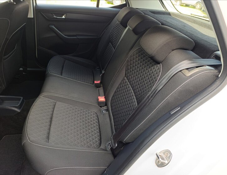 Škoda Fabia Hatchback 999,0 44 kw