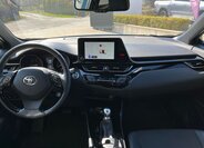 Toyota C-HR SUV / Terénní 2,0 l 112 kw