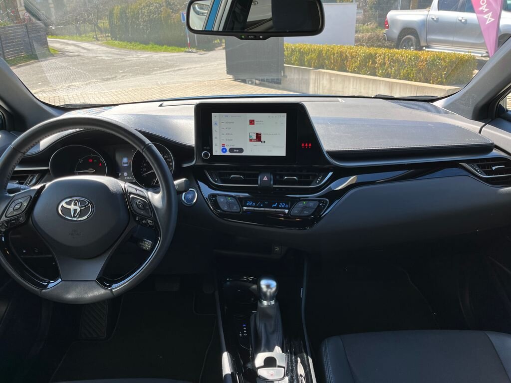 Toyota C-HR SUV / Terénní 2,0 l 112 kw