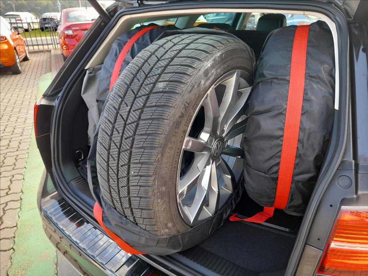 Volkswagen Passat Kombi 2,0 l 140 kw