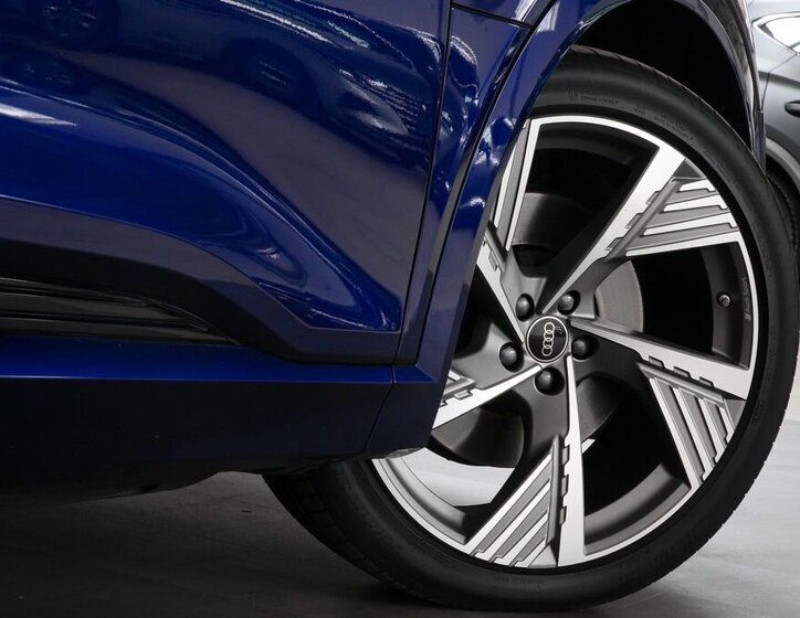 Audi e-tron SUV 0,0 300 kw