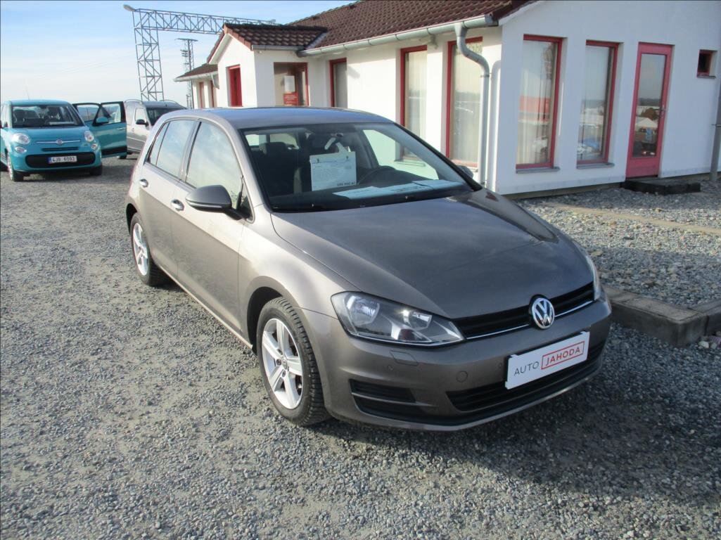 Volkswagen Golf Hatchback 1,2 l 77 kw