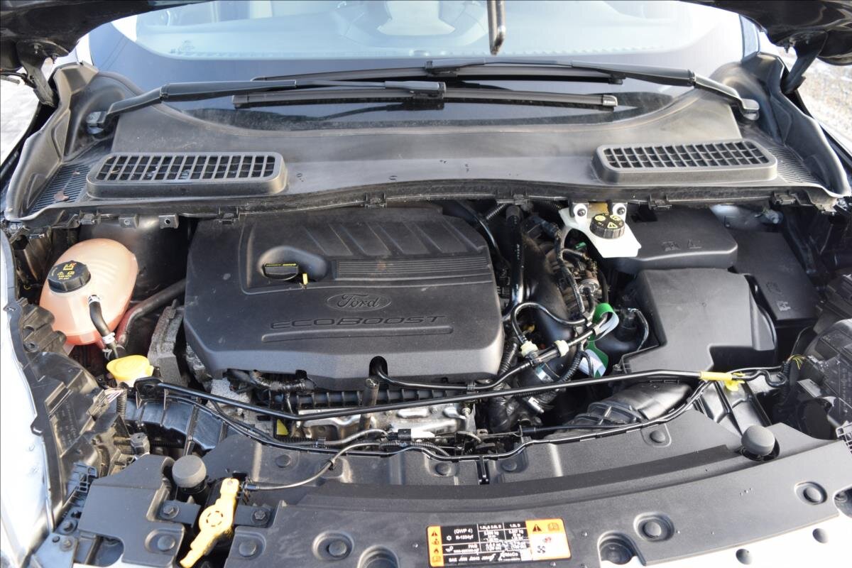 Ford Kuga SUV 1,5 l 88 kw