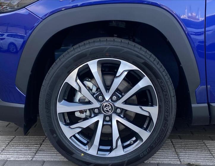 Toyota Corolla Cross 6