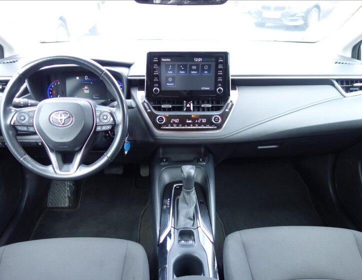 Toyota Corolla Sedan / Limuzína 1,6 l 97 kw