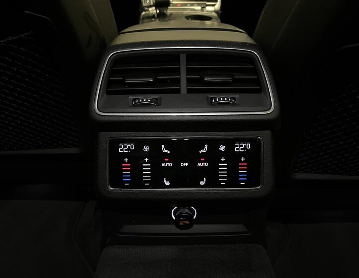 Audi A6 Allroad Kombi 3,0 l 210 kw