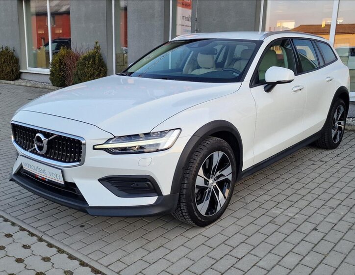 Volvo V60 Kombi 2,0 l 140 kw