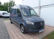 Mercedes-Benz Sprinter 2
