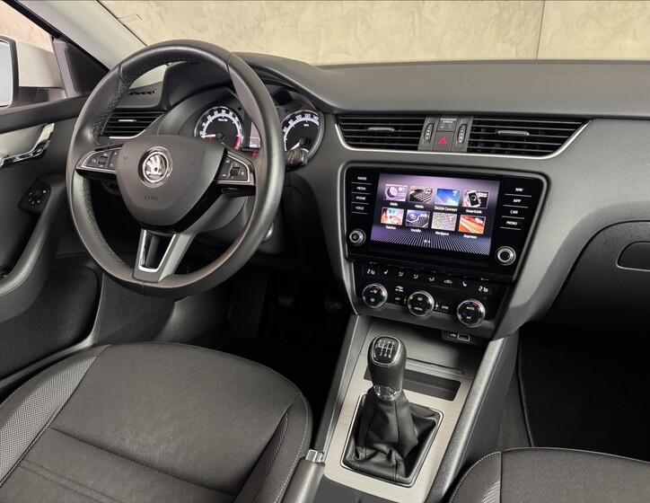 Škoda Octavia 16