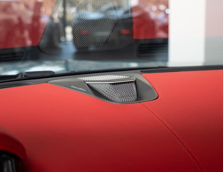 Aston Martin Ostatní Kabriolet 4,0 l 500 kw