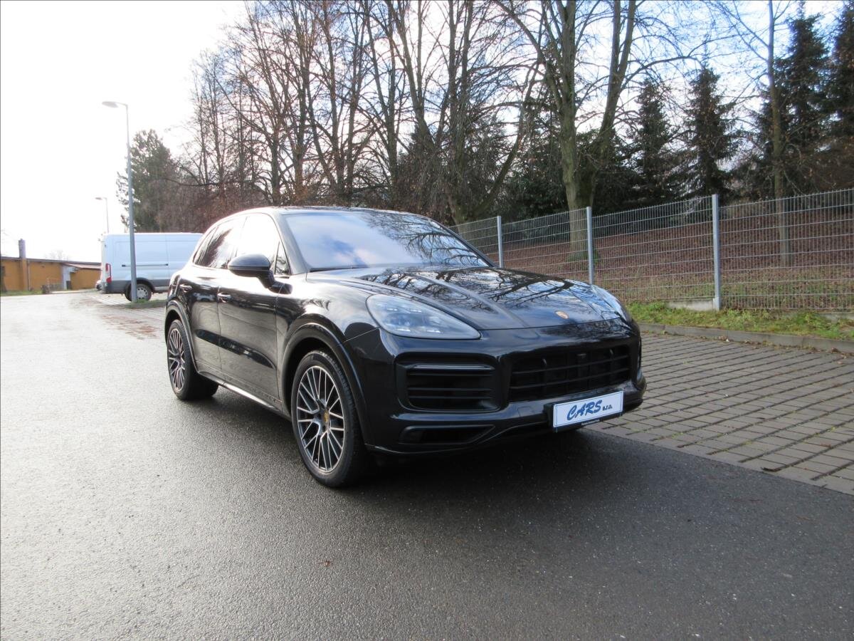 Porsche Cayenne Kombi 2,9 l 324 kw