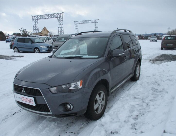 Mitsubishi Outlander SUV 2,2 l 115 kw