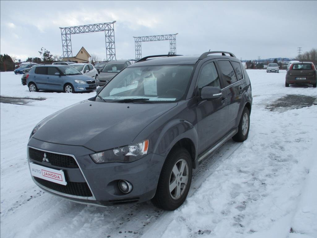 Mitsubishi Outlander SUV 2,2 l 115 kw