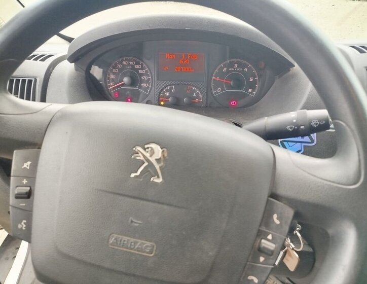 Peugeot Boxer Skříň 2,0 l 120 kw