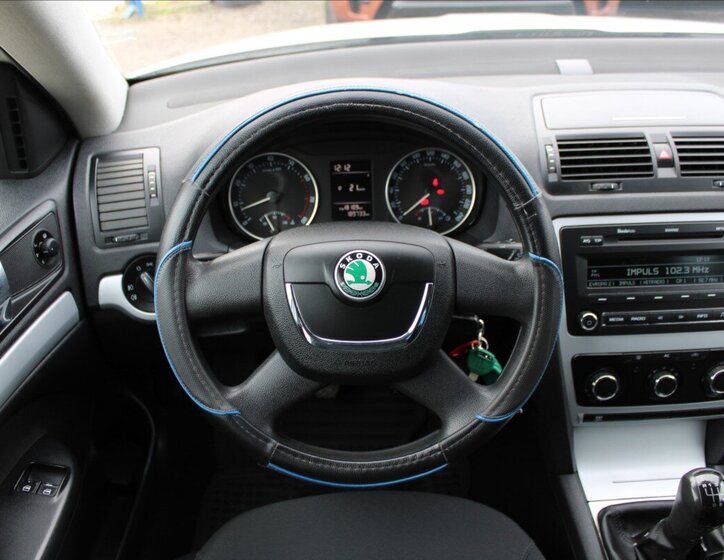 Škoda Octavia 10