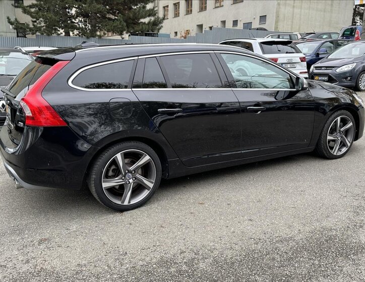 Volvo V60 10