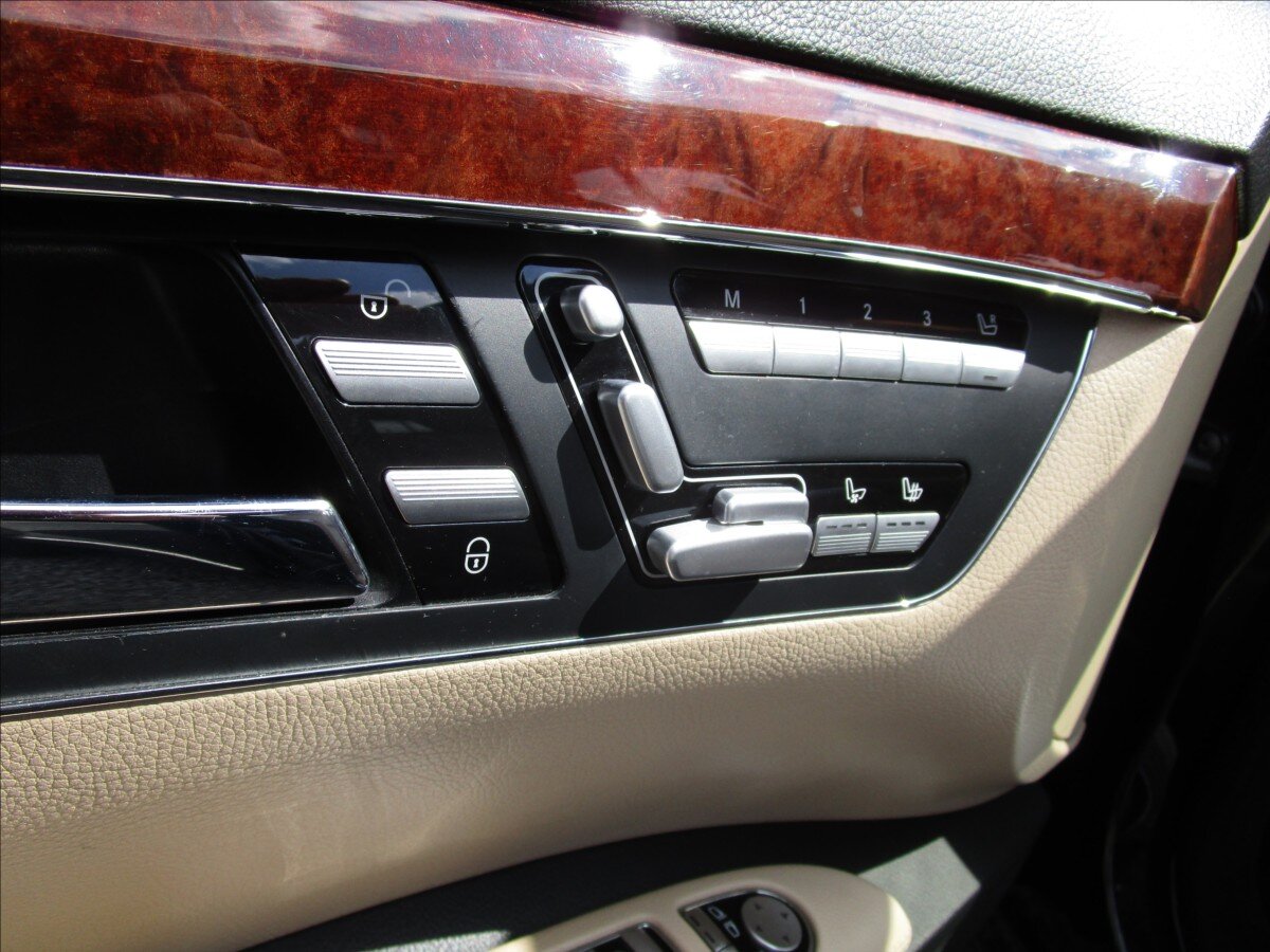 Mercedes-Benz Třídy S Sedan / Limuzína 4,0 l 235 kw