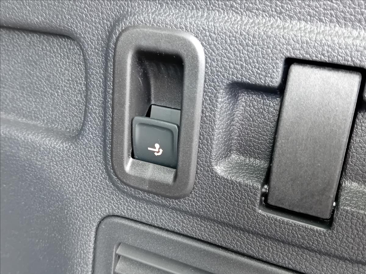 Volkswagen Touran Kombi 2,0 l 110 kw