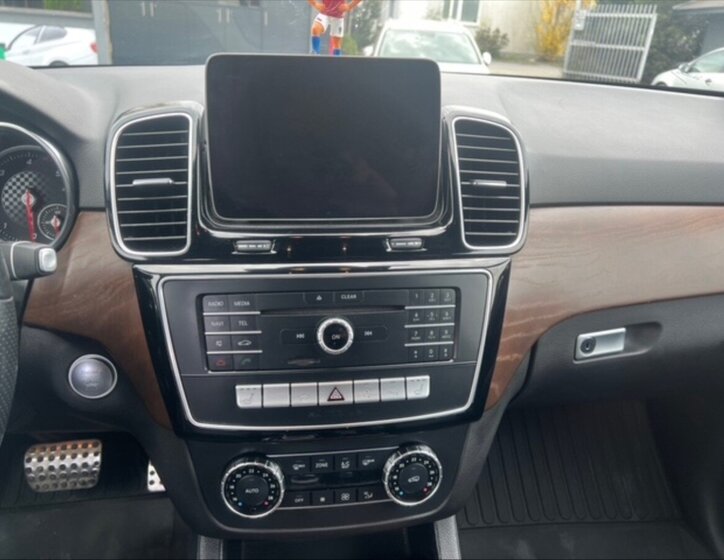 Mercedes-Benz GLE SUV / Terénní 3,0 l 190 kw