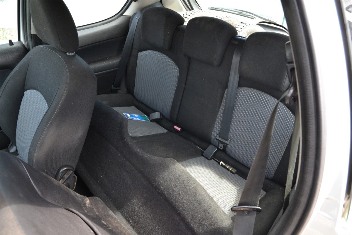 Peugeot 206 Hatchback 1,4 l 50 kw