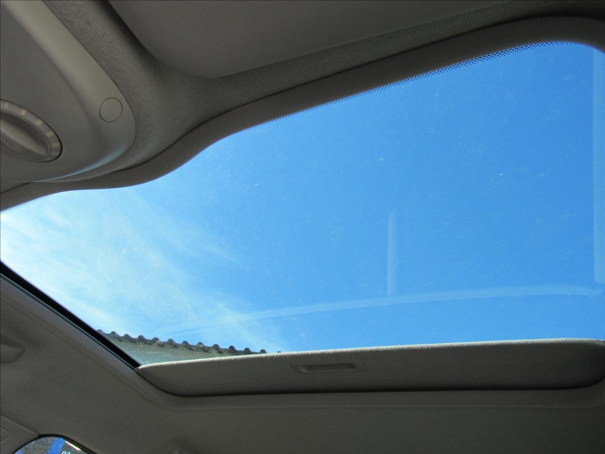 Peugeot 207 Hatchback 1,4 l 70 kw