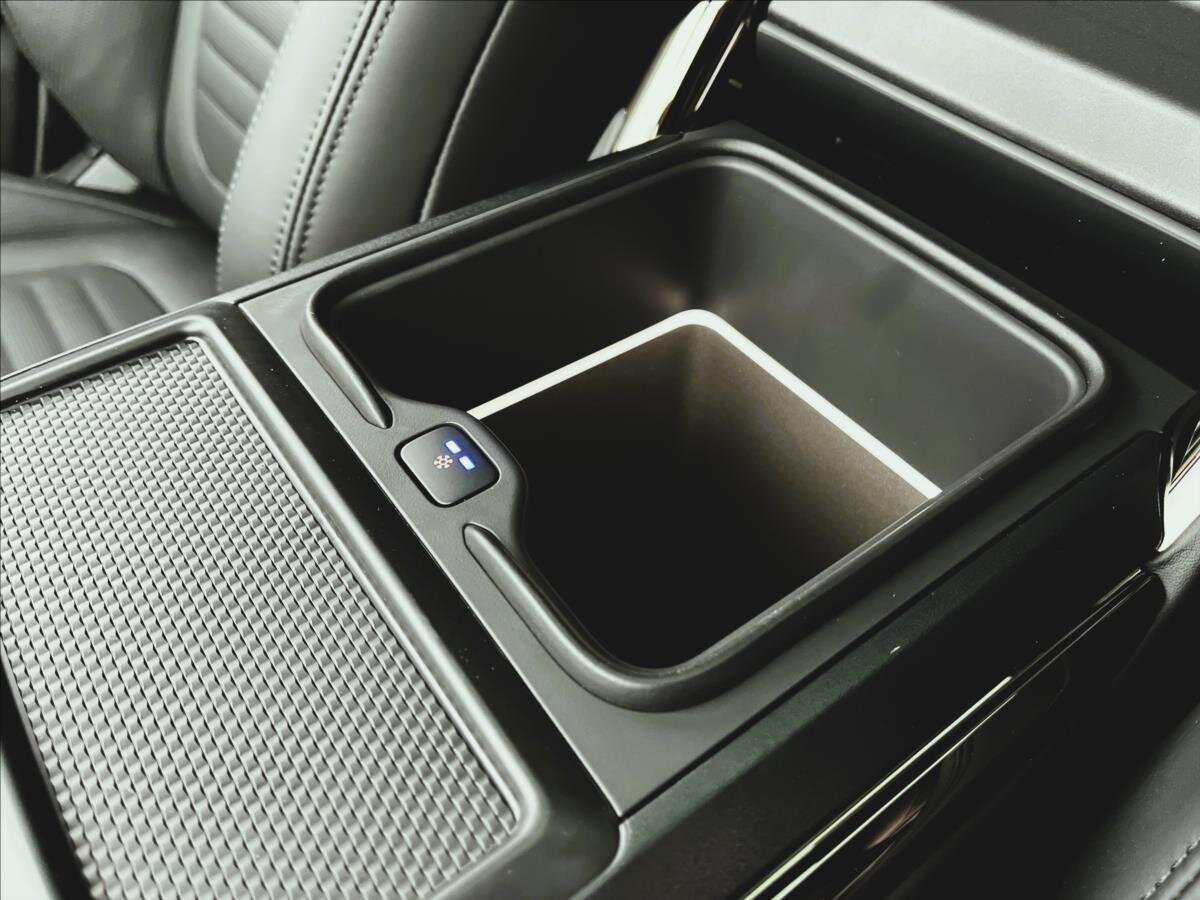 Land Rover Range Rover Sport SUV / Terénní 4,4 l 467 kw