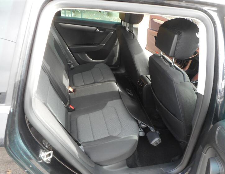 Volkswagen Passat 19