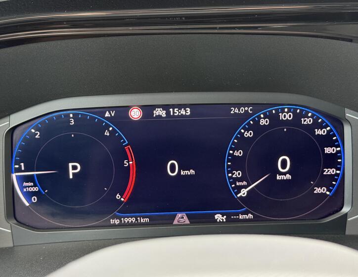 Volkswagen Multivan 26