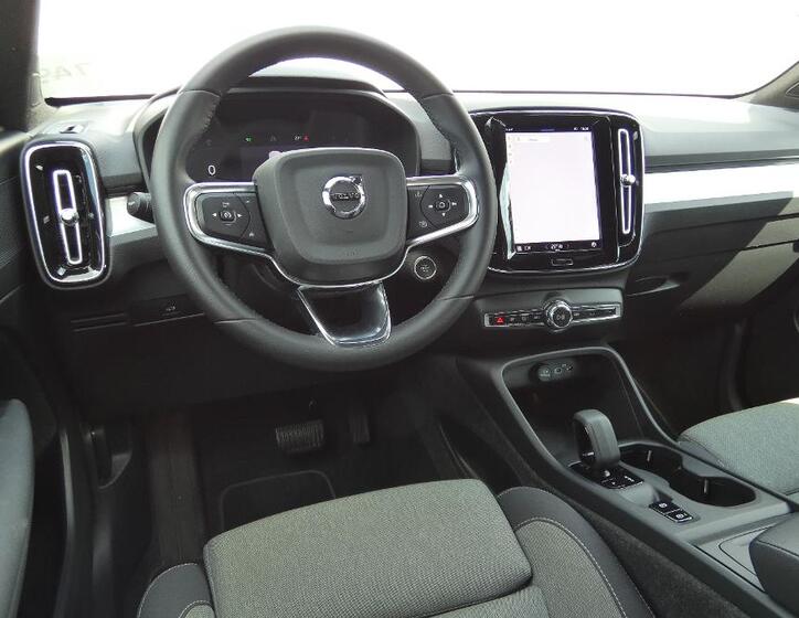 Volvo XC40 5